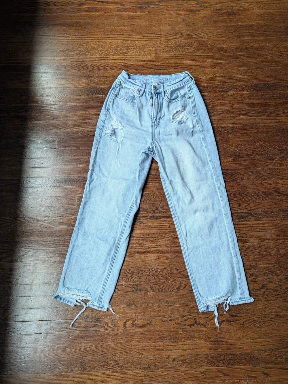 American Eagle Woman’s Highest Rise 90s Boyfriend Straight Leg Jeans Sz 2 Short